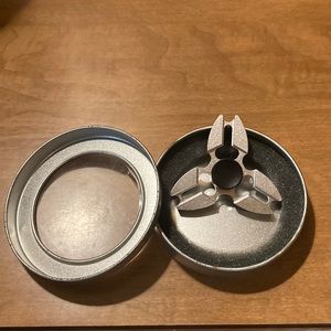 Fidget spinner